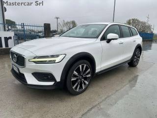 VOLVO V60 Cross Country usata, con Airbag
