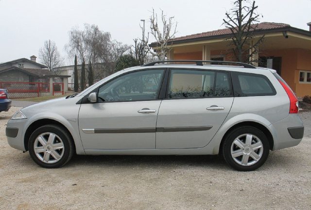 RENAULT Megane usata, con Controllo automatico clima