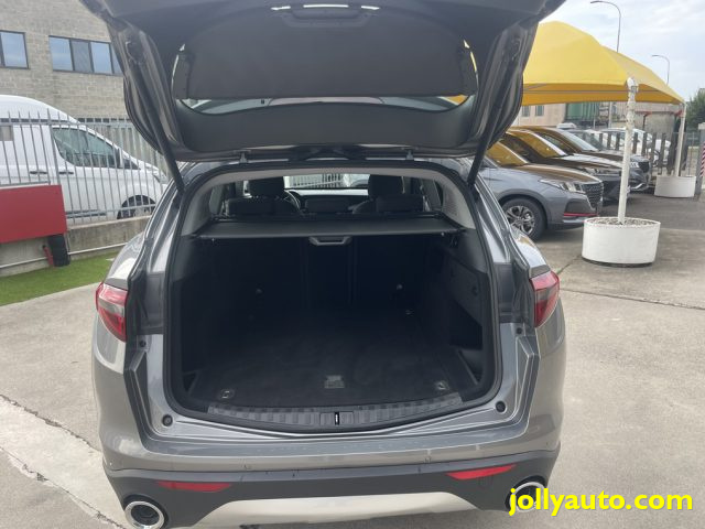 ALFA ROMEO Stelvio usata, con Controllo automatico clima