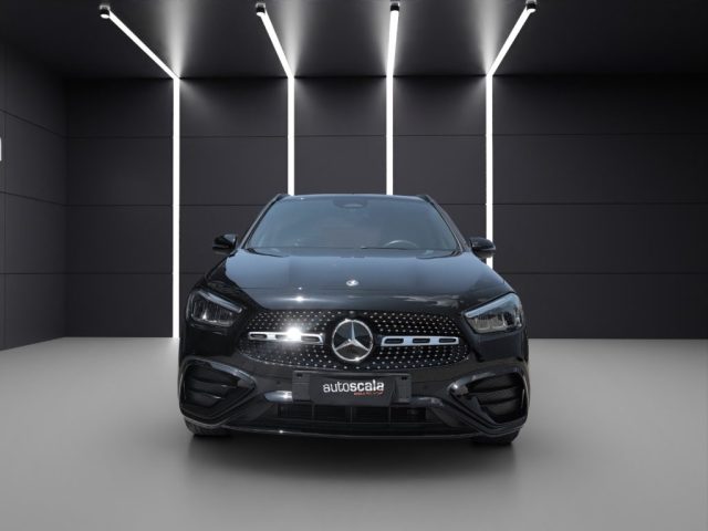 MERCEDES-BENZ GLA 200 usata, con Chiusura centralizzata