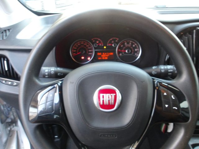 FIAT Doblo usata, con USB