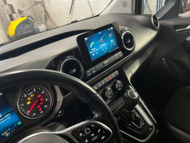 MERCEDES-BENZ T 180 usata, con USB