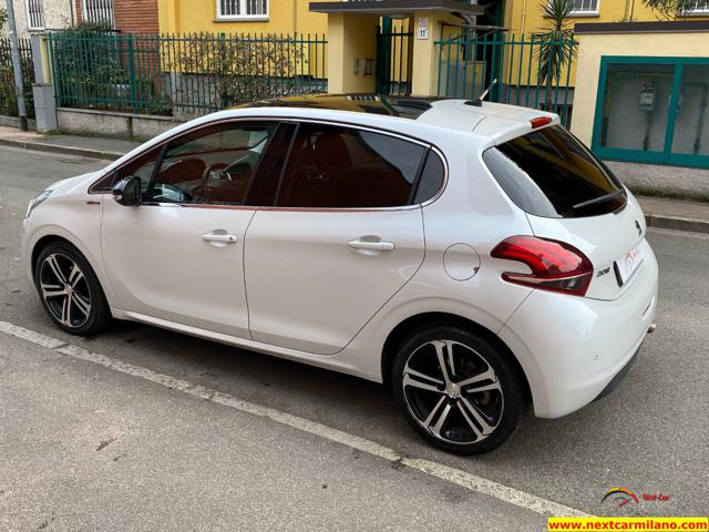 PEUGEOT 208 usata, con Alzacristalli elettrici