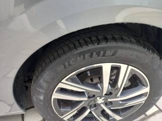 PEUGEOT 208 usata, con ESP