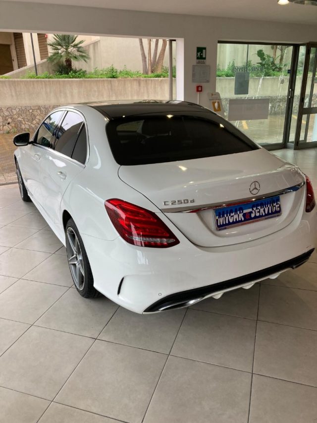 MERCEDES-BENZ C 250 usata, con Chiusura centralizzata