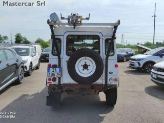 LAND ROVER Defender usata 4