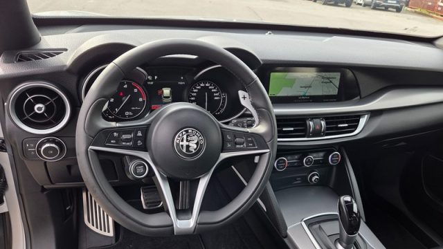 ALFA ROMEO Stelvio usata, con Sistema di navigazione