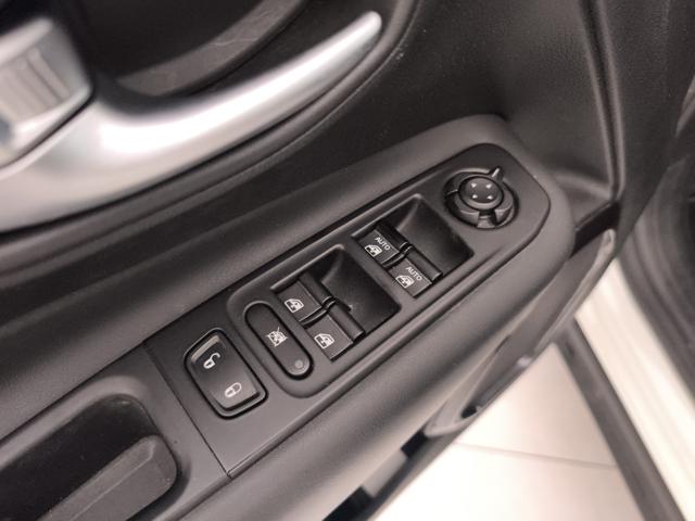 JEEP Renegade usata, con USB
