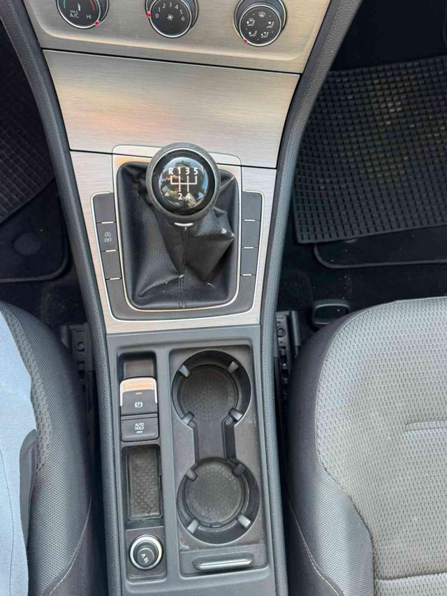 VOLKSWAGEN Golf usata, con ESP