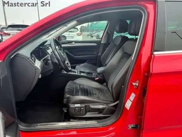 VOLKSWAGEN Passat Variant usata, con Regolazione elettrica sedili