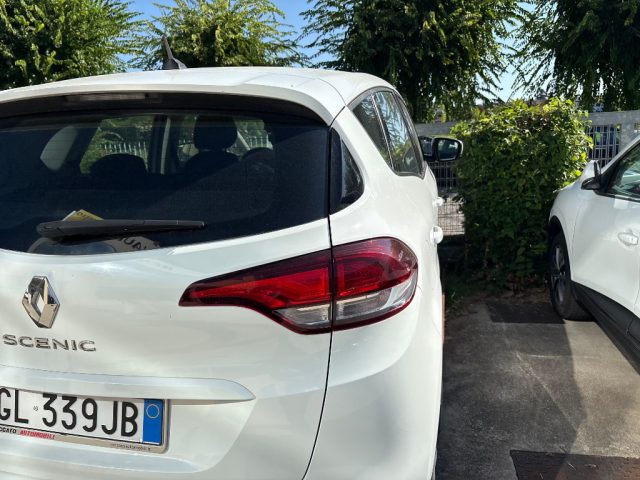 RENAULT Scenic usata, con Chiusura centralizzata