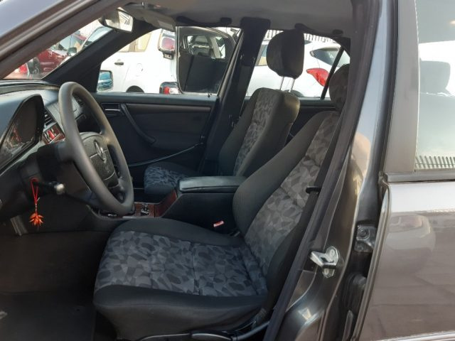 MERCEDES-BENZ C 200 usata, con Airbag testa