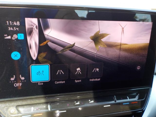 VOLKSWAGEN ID.4 usata, con Frenata d