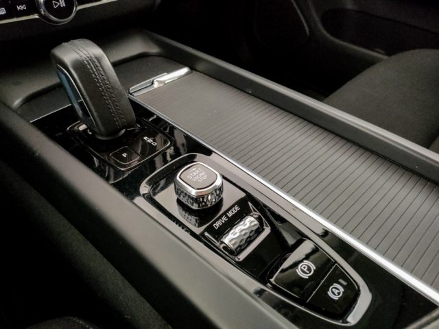 VOLVO XC60 usata, con Tettuccio apribile