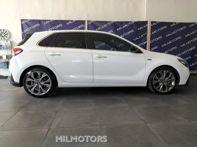 HYUNDAI i30 usata, con Autoradio