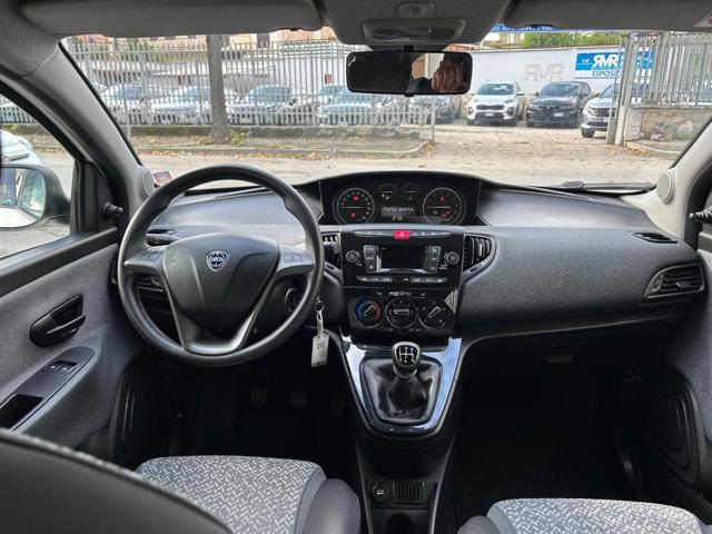 LANCIA Ypsilon usata, con Autoradio