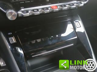 PEUGEOT 2008 usata, con Isofix