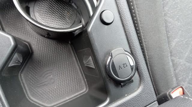 VOLKSWAGEN Golf usata, con Freno di stazionamento elettrico