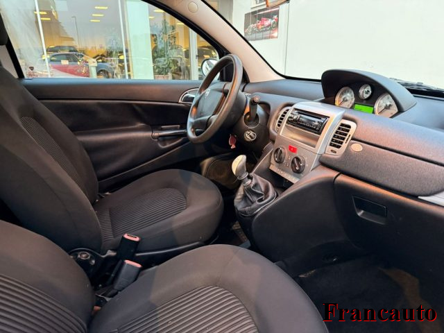 LANCIA Ypsilon usata, con Chiusura centralizzata