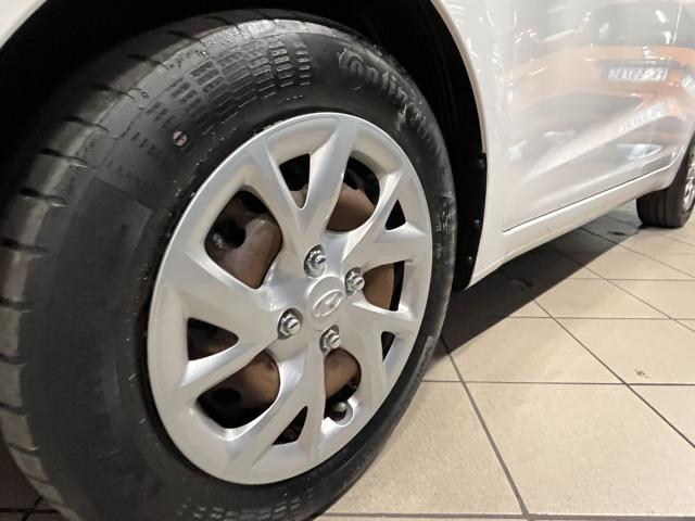 HYUNDAI i10 usata, con Sedile posteriore sdoppiato