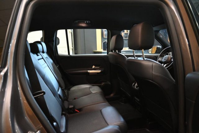 MERCEDES-BENZ GLB 180 usata 23