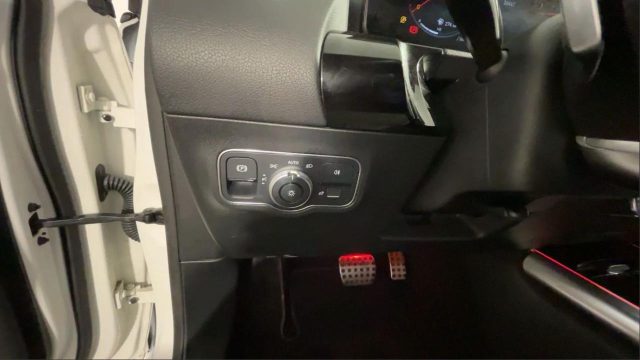 MERCEDES-BENZ B 200 usata, con Sedili riscaldati