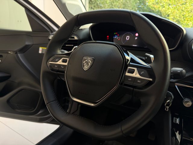 PEUGEOT 208 usata, con Airbag testa