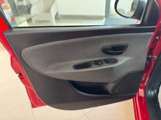 LANCIA Ypsilon usata, con Servosterzo