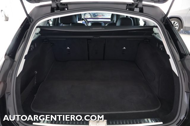 MERCEDES-BENZ E 220 usata, con Isofix