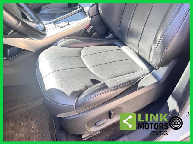 LAND ROVER Range Rover Evoque usata, con Sedile posteriore sdoppiato