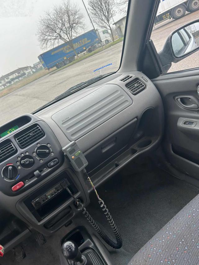 SUZUKI Ignis usata, con Specchietti laterali elettrici