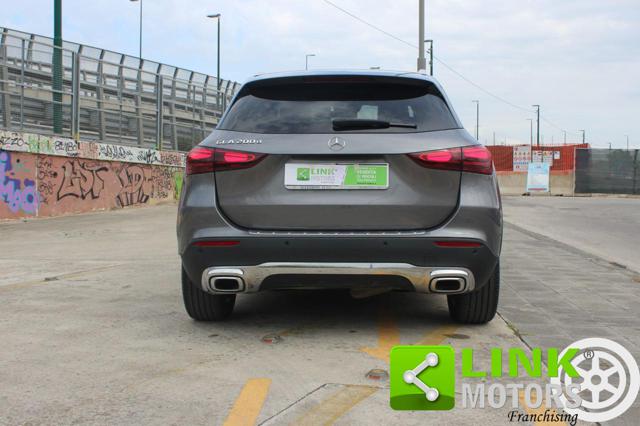 MERCEDES-BENZ GLA 200 usata, con Alzacristalli elettrici