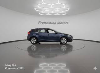 VOLVO V40 Cross Country usata, con Airbag Passeggero