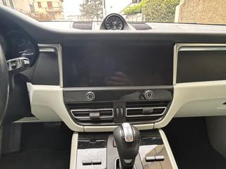 PORSCHE Macan usata, con MP3