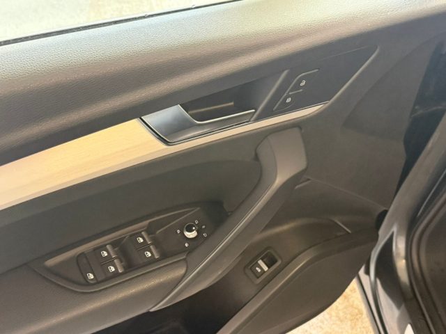 AUDI Q5 usata, con Sensori di parcheggio posteriori