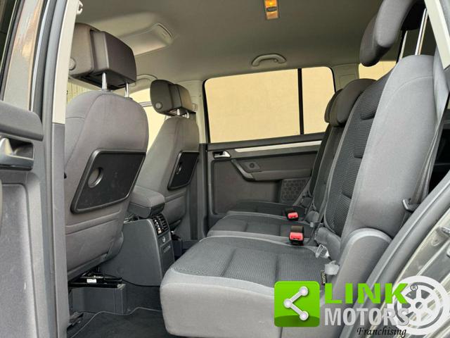 VOLKSWAGEN Touran usata, con Controllo trazione