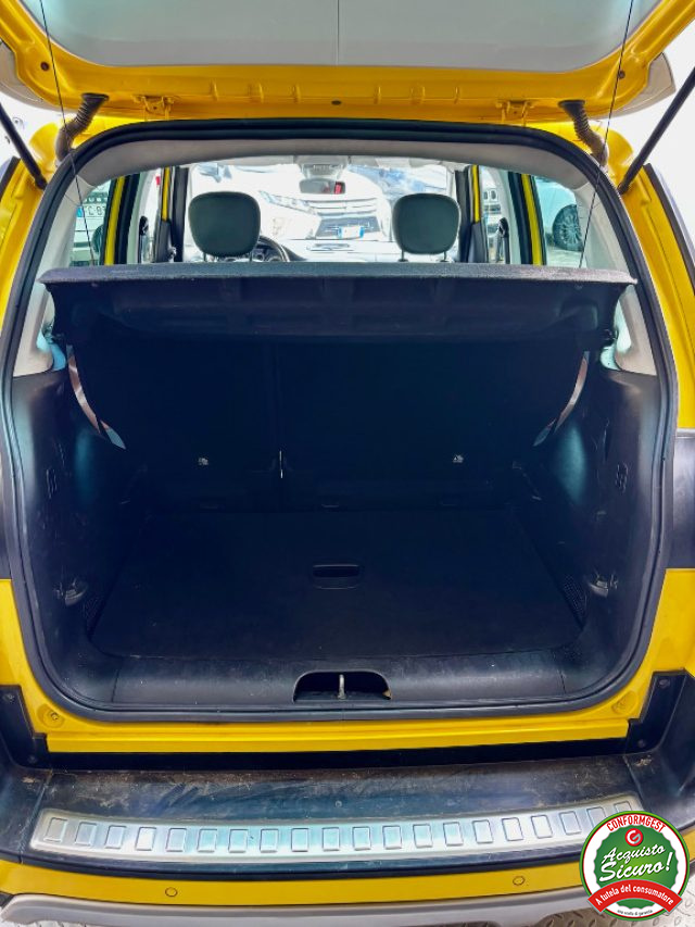 FIAT 500L usata, con Leve al volante