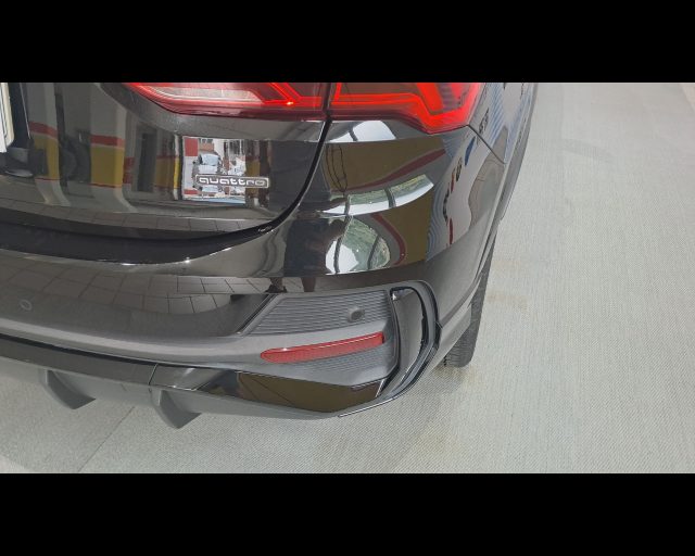 AUDI Q3 usata, con Sistema di parcheggio automatico