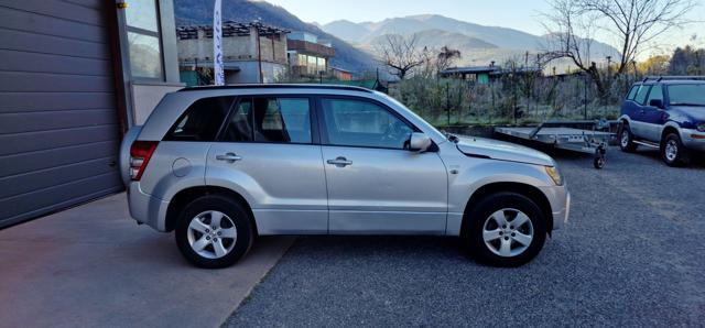 SUZUKI Grand Vitara usata, con Lettore CD