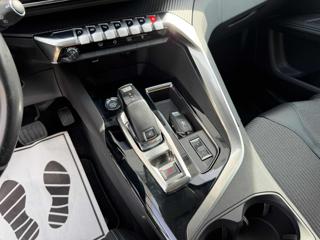 PEUGEOT 3008 usata, con Touch screen
