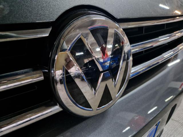 VOLKSWAGEN Touran usata, con Sensore di pioggia