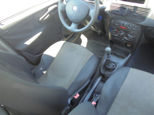 FIAT Punto usata 22