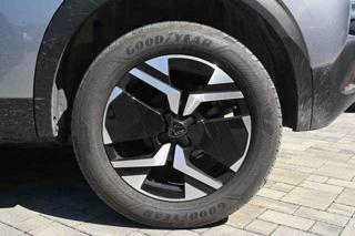 PEUGEOT 2008 usata, con Autoradio