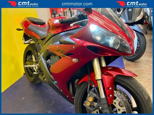 YAMAHA YZF R1 usata 13