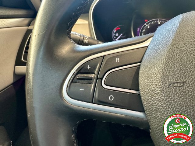 RENAULT Talisman usata, con Touch screen
