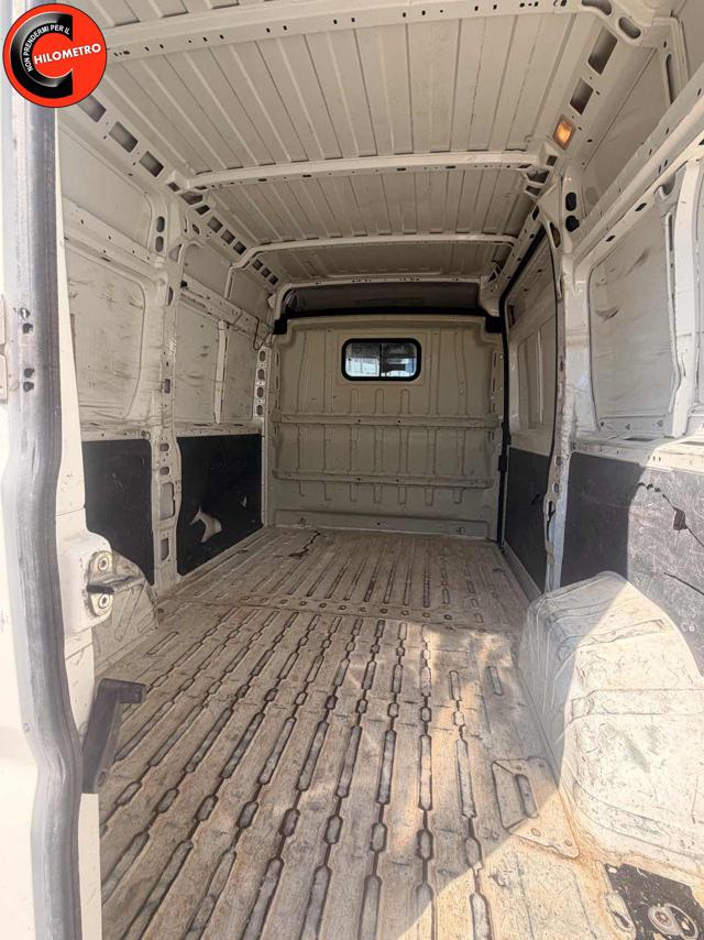 PEUGEOT Boxer usata, con Servosterzo