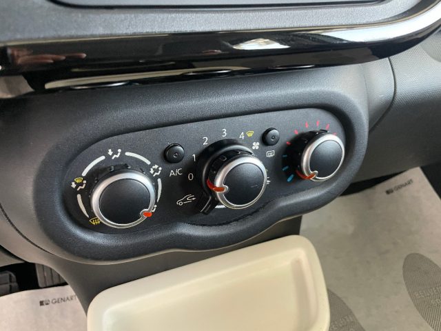 RENAULT Twingo usata 22