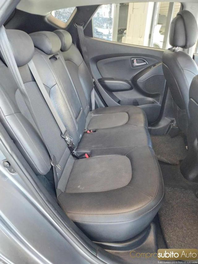 HYUNDAI iX35 usata 24