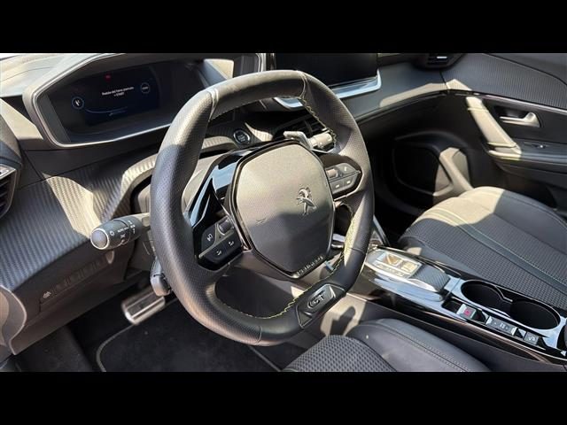 PEUGEOT 2008 usata, con Alzacristalli elettrici