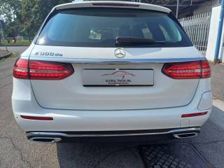 MERCEDES-BENZ E 300 usata, con Autoradio